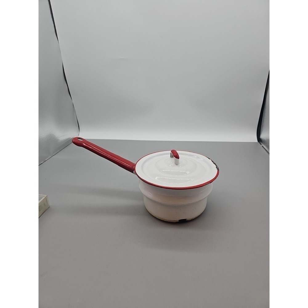 Collectible Vintage Enamelware Saucepan Pot White with Red‎ Trim Handle Lid